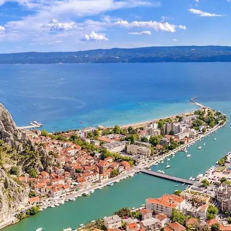 Sunny Vista Apartment Omis